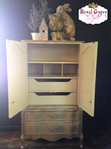 Champagne Armoire