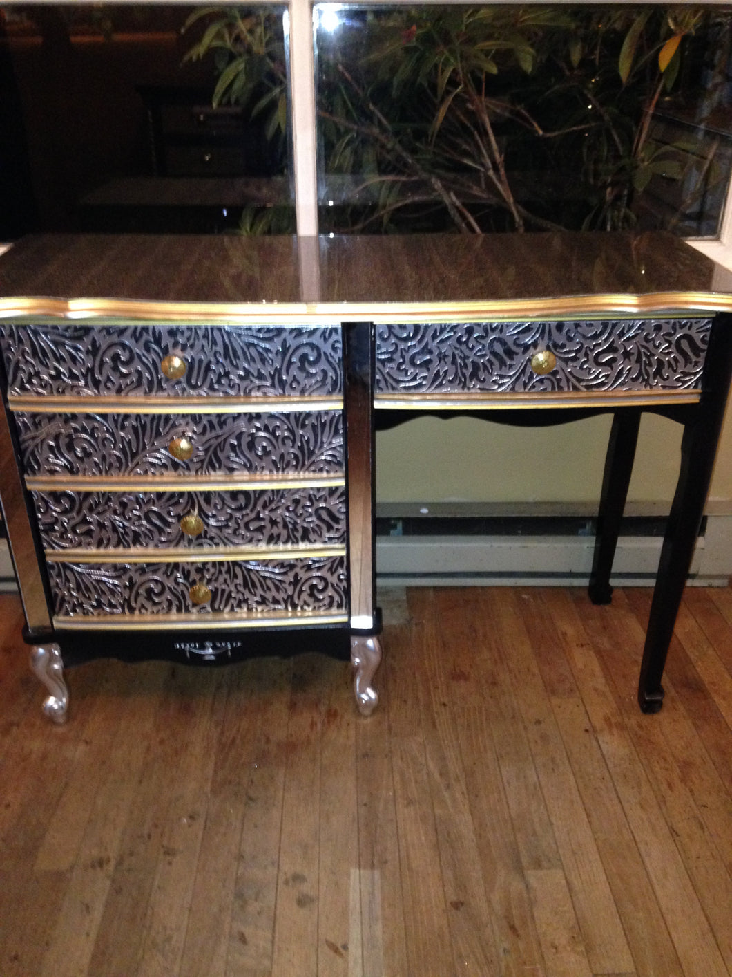 French Vanity
