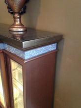 Mirrored Display Console
